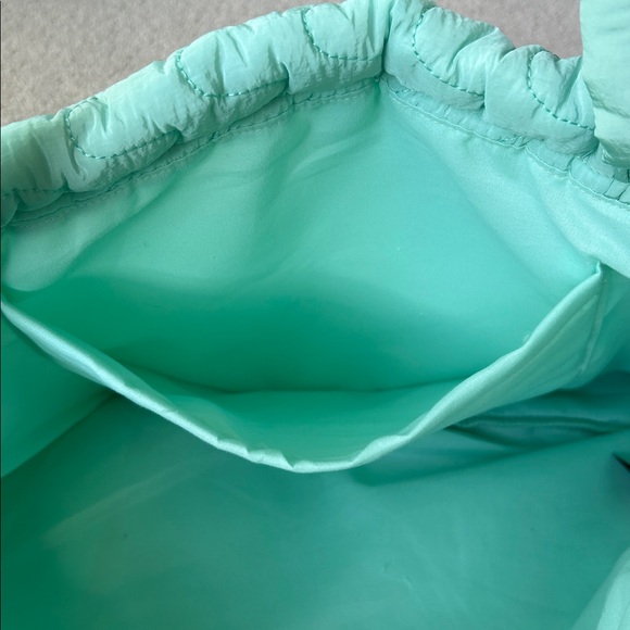 Free People Movement Women's Cloud 9 Tote Bag Messenger Weekend Bag Pistachio - Picture 13 of 13